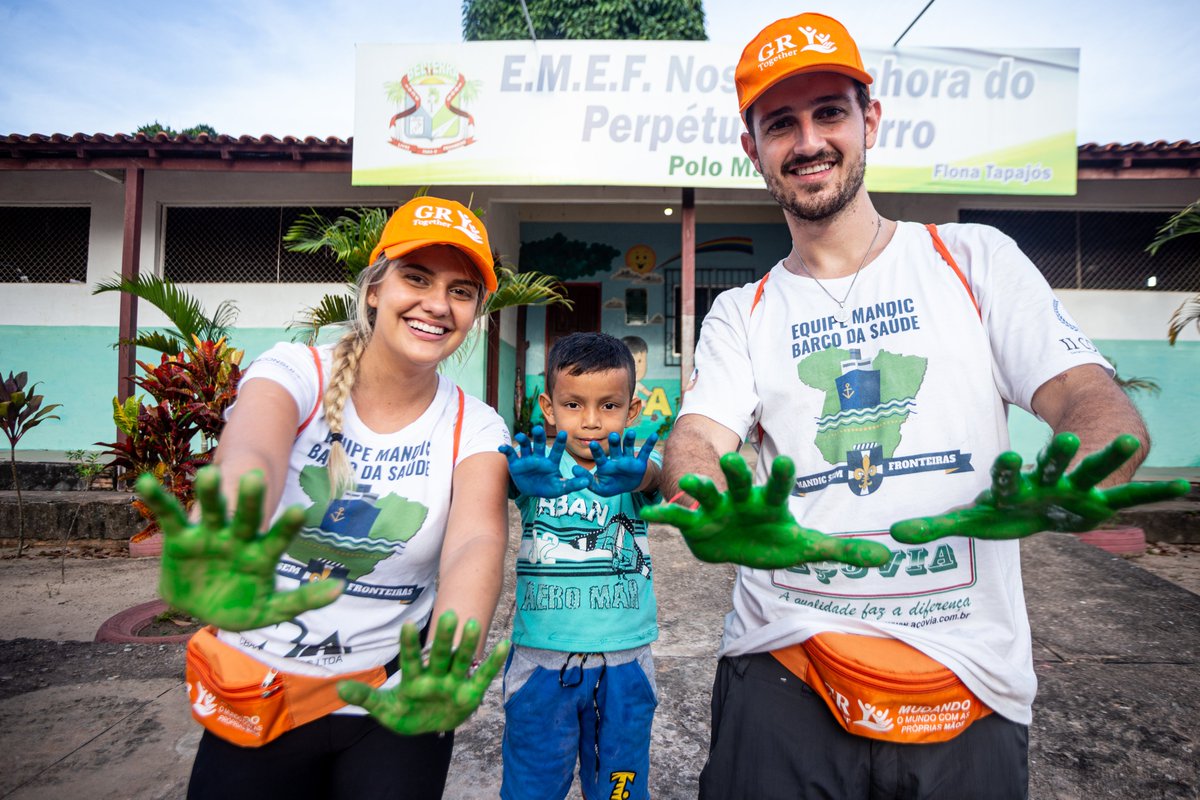 gr_discovery's tweet photo. Já conhece a ONG GR Together? 🤨
Acesse: https://t.co/cd3OAQV0PG e venha ajudar a mudar o mundo com as próprias mãos! 🧡
#ong #ajudaroproximo #barcodasaude #grtogether https://t.co/NmbkGziOxv