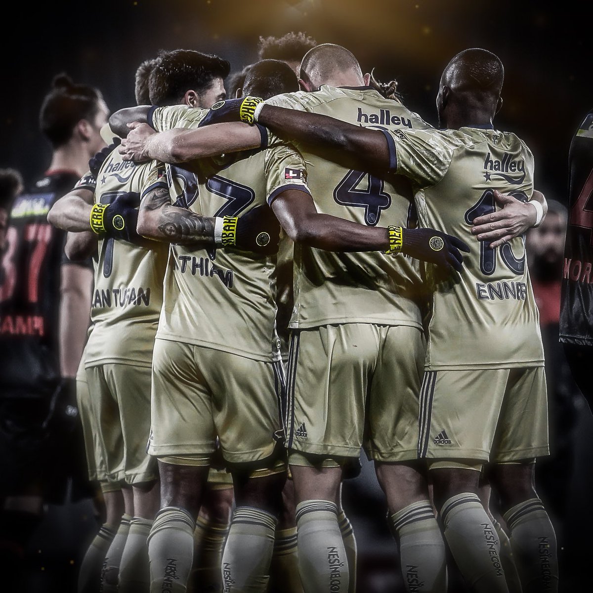 ŞAMPİYONLUK İÇİN ODAKLAN! <a href="/Fenerbahce/">Fenerbahçe SK</a> 

#YakAteşiFenerbahçe