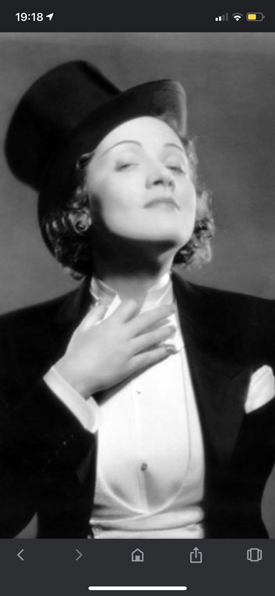 asmleinum's tweet image. Den best kledde mannen i Hollywood er en kvinne, ble det sagt om Marlene D. Litt usikker på hvorfor jeg tenkte på det nå, men feiende flott var hun.