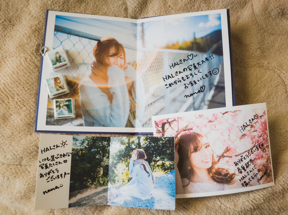 halphotograph_'s tweet photo. サインがいつも控えめなnanaちゃん大サイン会
オリジナルチロルチョコ初めて作ってみた🍫
プレゼントしておいて3個だけ貰いました

 どんだけ自分が撮った写真が好きなんだよ(笑)
#kawaii
#離れ目
#離れ目好き
#photobook 
#フォトブック 
#写真集
#チロルチョコ 
#printsmash 
#カメラのキタムラ https://t.co/McgXhmIVCE