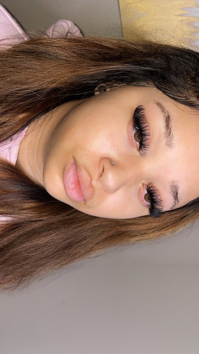 koreyona_unique's tweet photo. Letโs talk volumeeee๐๐๐๐๐ I just thought I would post some of my work on here, Iโm back & reloadeddd. All lash sets $60 ENTIRE MONTH OF MARCH. Come see me๐๐
IG: koreyona_unique #lashextensions #lovelashes #batonrouge #louisiana #hammond #lafayette https://t.co/cpiXlNI29o