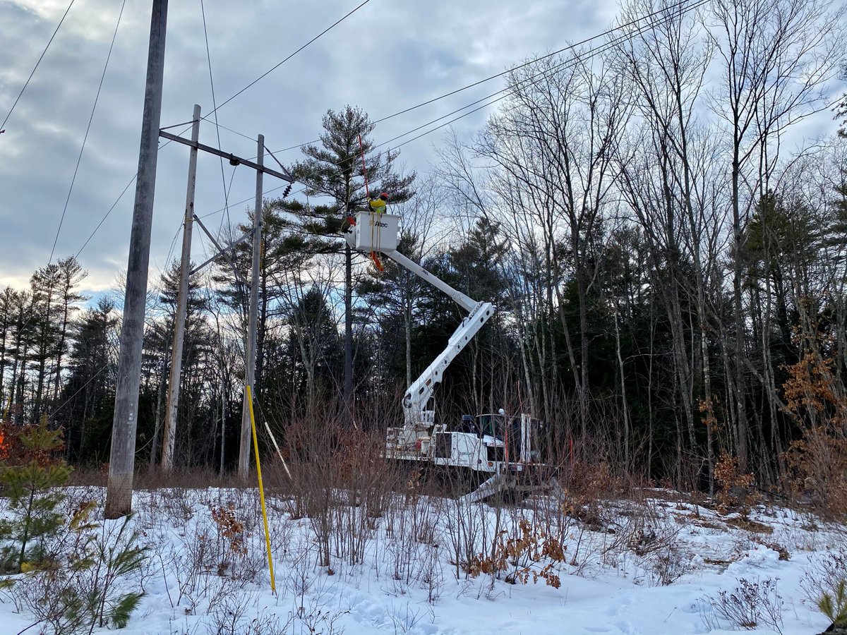 Eversource NH on Twitter "Our transmission team is working a difficult