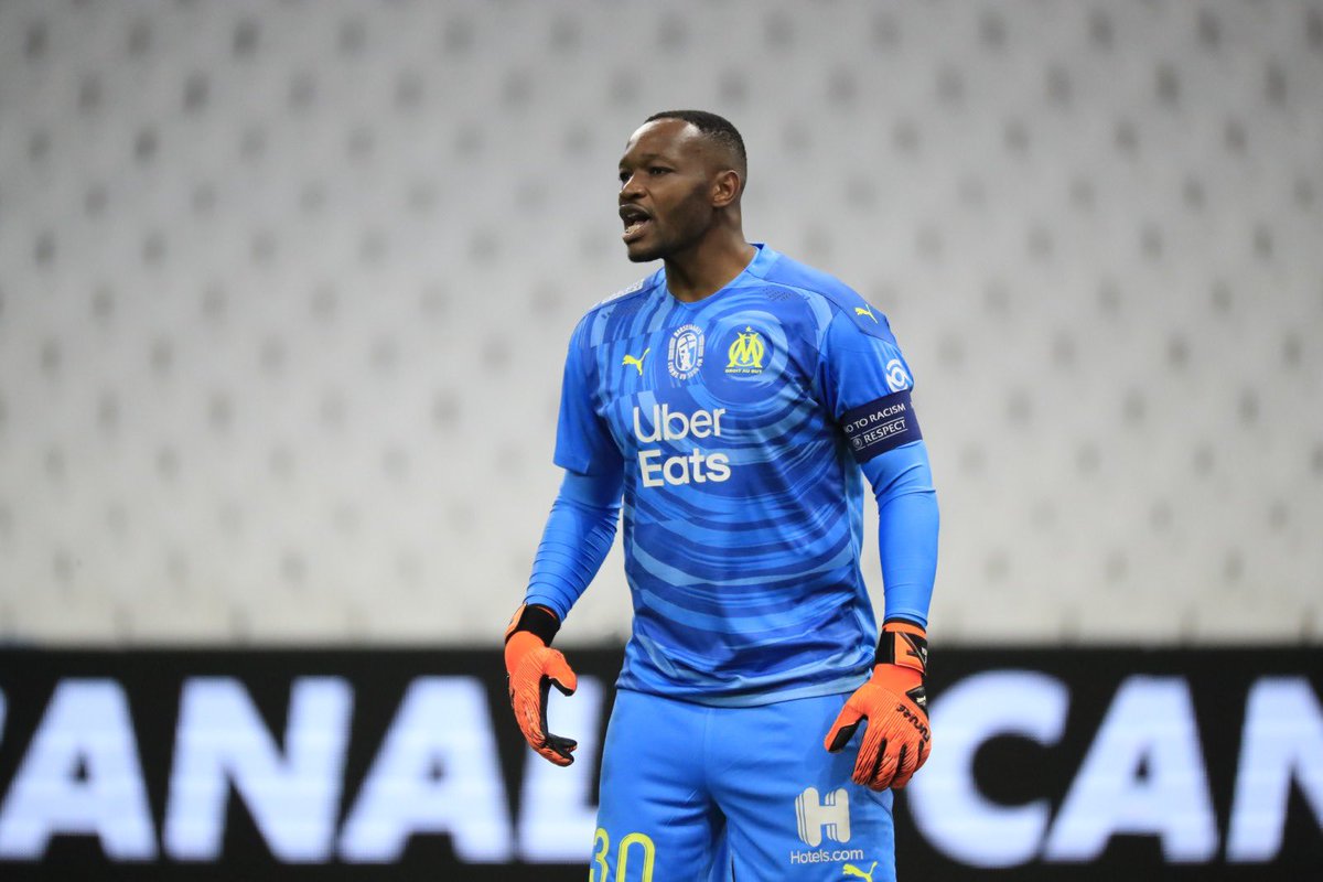GuillaumeTarpi's tweet photo. 🗞Steve Mandanda n’entrerait pas dans les plans de Pablo Longoria pour préparer l’avenir du club, tout comme Payet. Il existerait une vraie lassitude mentale chez lui et estimerait avoir l’esprit pollué, ce qui l’empêche de se concentrer sur ses performances. (@lequipe) #TeamOM https://t.co/xo8npyeaPe