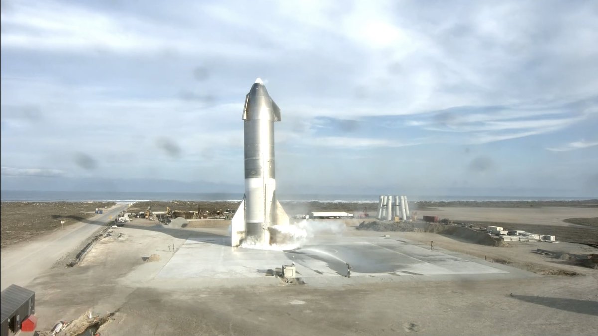 The #underdoge has landed. #Ðogecoin to the future! #dogecoin #dogearmy