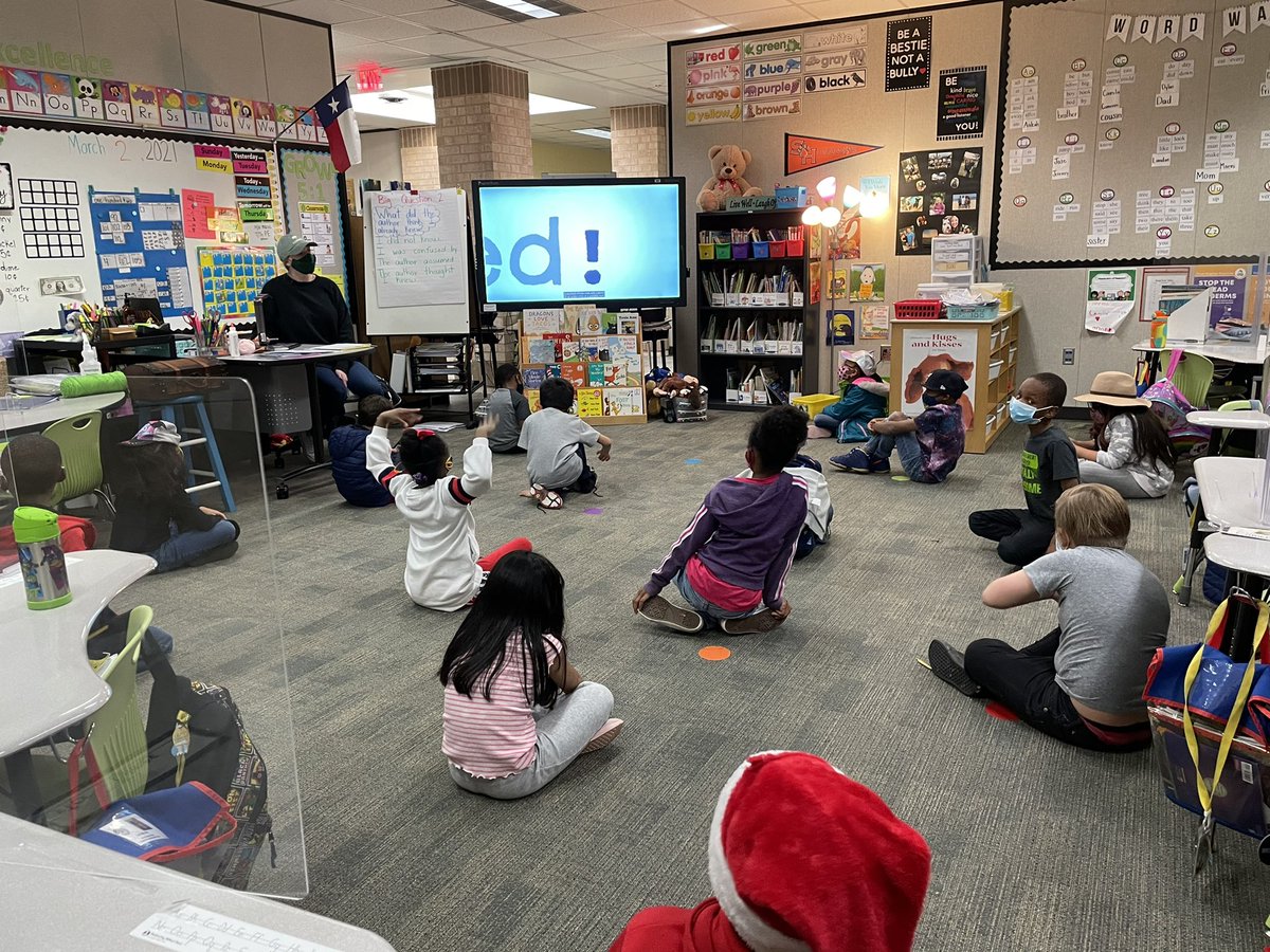 MrsRAustin's tweet photo. Way to transition into writing with a fun video about capital letters and punctuation!  Thank you #misscallaway @BangElementary https://t.co/PylFV6sXva