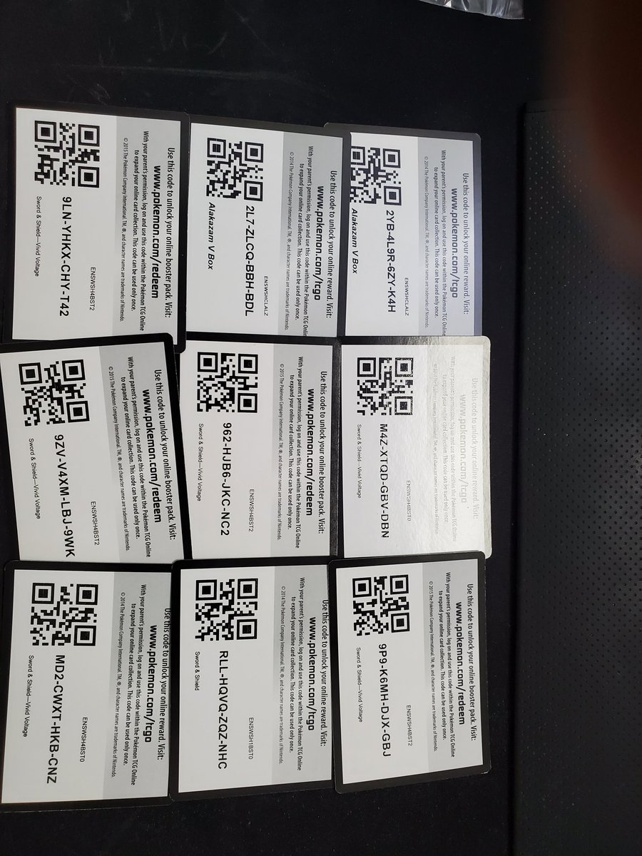 Manderfall's tweet photo. For those of you who couldn't read them or didn't get to them in time. Here are codes from today's stream. (Many are taken so go through fast to get ones not claimed) https://t.co/0kBWC8oM91