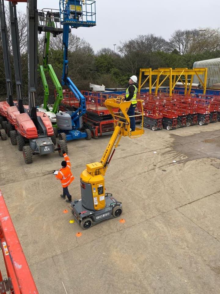 evolutionfs's tweet image. All members of staff at Evolution successfully gained their IPAF licenses today! Big thanks to @GTAccessLtd for the training!