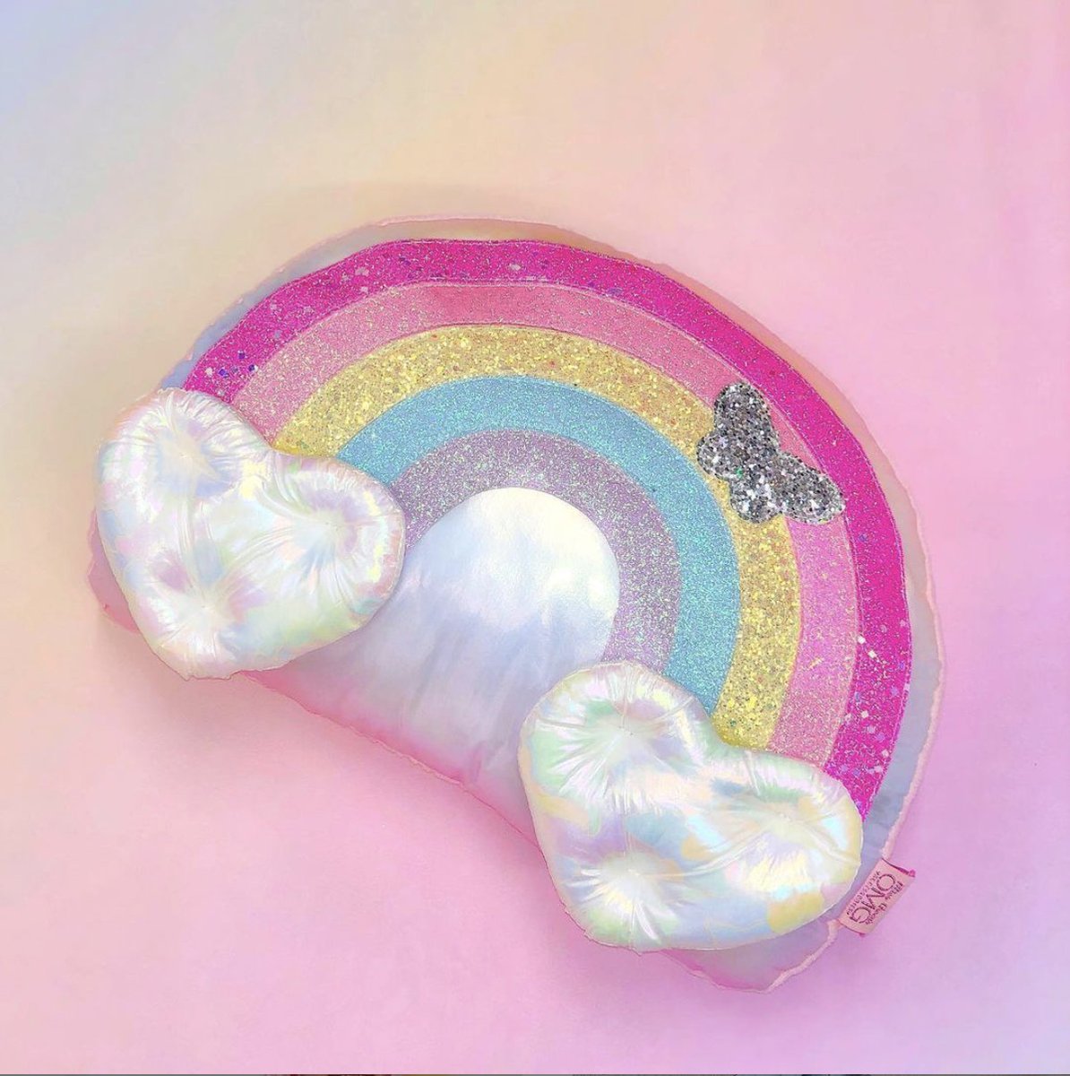 OMG_Accessories's tweet photo. Rainbow Dreams... Coming soon! 🌈☁️💤 

#OMGAccessories #RainbowDreams #DreamChaser https://t.co/OpKwrXWJf2