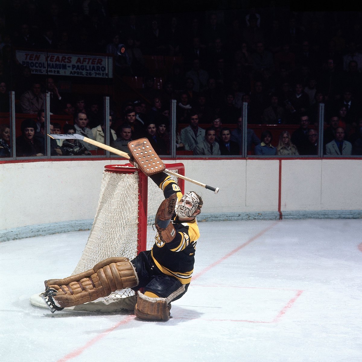 usahockey's tweet photo. This is a vintage hockey photography appreciation post 😍 https://t.co/kaNQAyHKsq