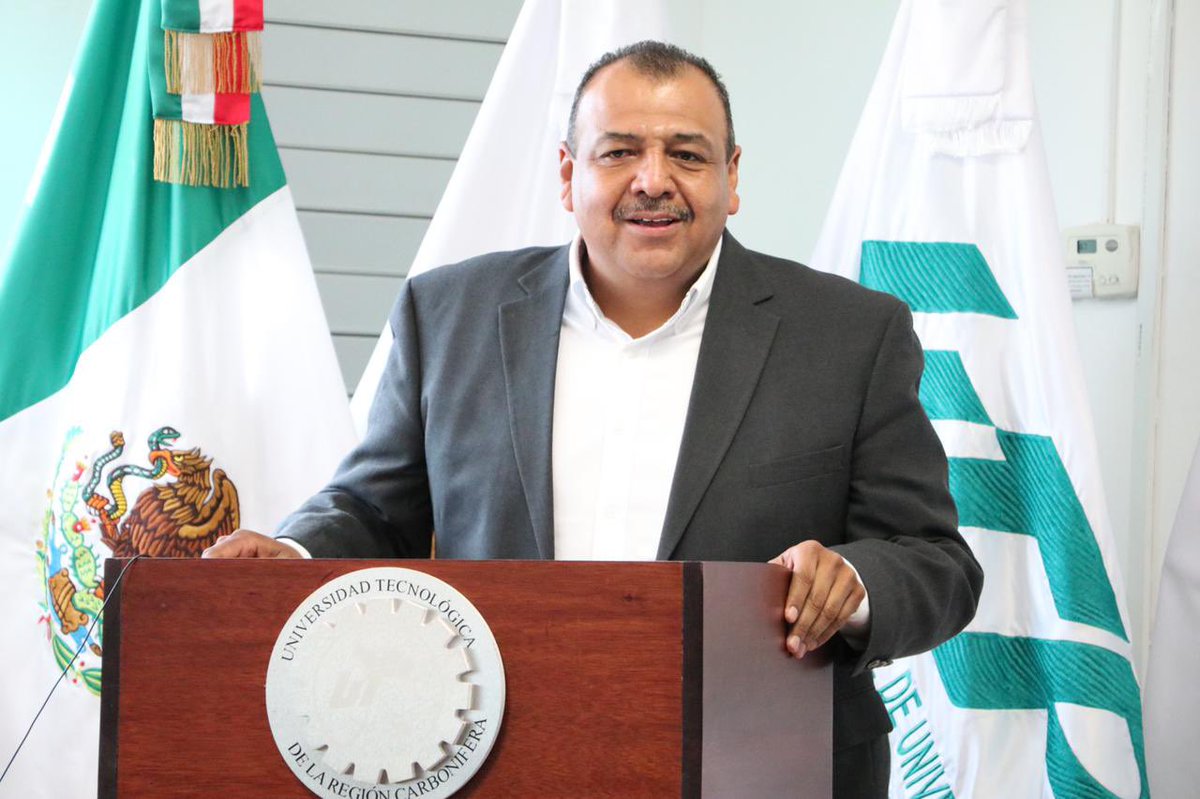 En la <a href="/UtrcOficial/">UTRC</a> hoy llevamos a cabo la firma del convenio de becas al cien por ciento para estudiantes de #Progreso.

Además realizamos la donación de material para iniciar con la construcción de la cafetería escolar que vendrá a beneficiar a todos los alumnos.
#SomosProgreso