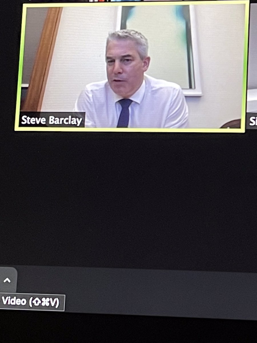 Thank you to <a href="/SteveBarclay/">Steve Barclay</a> Chief Secretary to the Treasury &amp; MP for Nth East Cambridgeshire for a great and informative meeting this evening discussing what was hot and what was not in todays Budget. Lots of opportunities ahead for economic growth and prosperity to grasp.