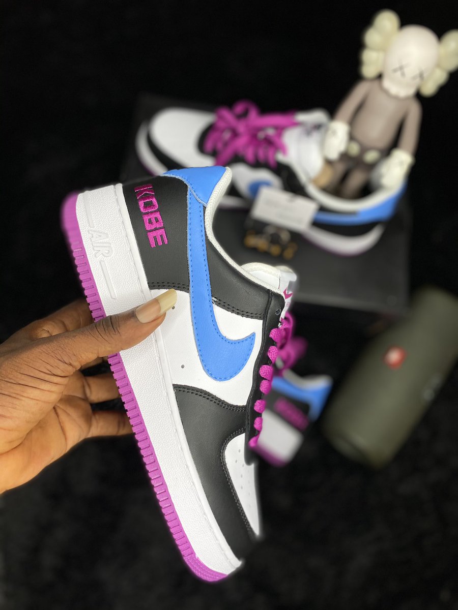 futwears__ng's tweet photo. Nike Airforce 1 ‘07
Tribute to KOBE (BLACK MAMBA)
Size: 40,41,42,43,44,45
Price: N27,000
Same day delivery guaranteed!!!
#futwears #sneakers #futwears_ng #futwears #startup #tundeednut #Nigeria #layconbbnaijawinner #davido #davidoofficial #wizkid #wizkidayo #omahlay #valking https://t.co/bfhZvIknRs