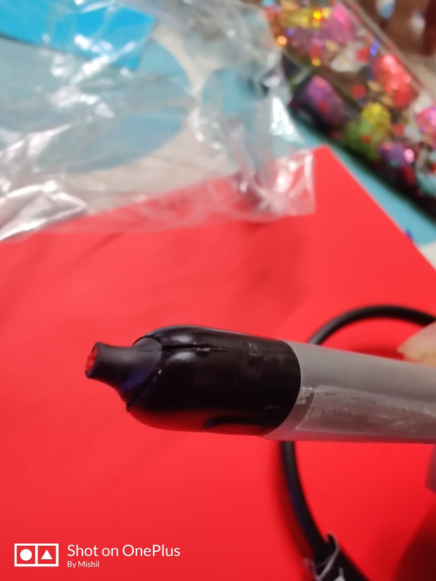 nshah00's tweet photo. Since when @Flipkart has started delivering torn products? Are these assured sellers by @Flipkart ? Product is used and package has the gum tape on. I'm sure @OnePlus_IN doesn't need to use gum tape for packaging #shameonflipkart #qualitycheckfailed #uninstallflipkart https://t.co/4Oz8C4AYRb