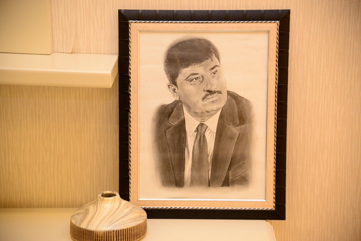 Emek kokan manâlı hediyeleri için Murat Şeşen kardeşime teşekkür ediyorum 😊

Odamızın güzel bir köşesine yerleştirdik 😊