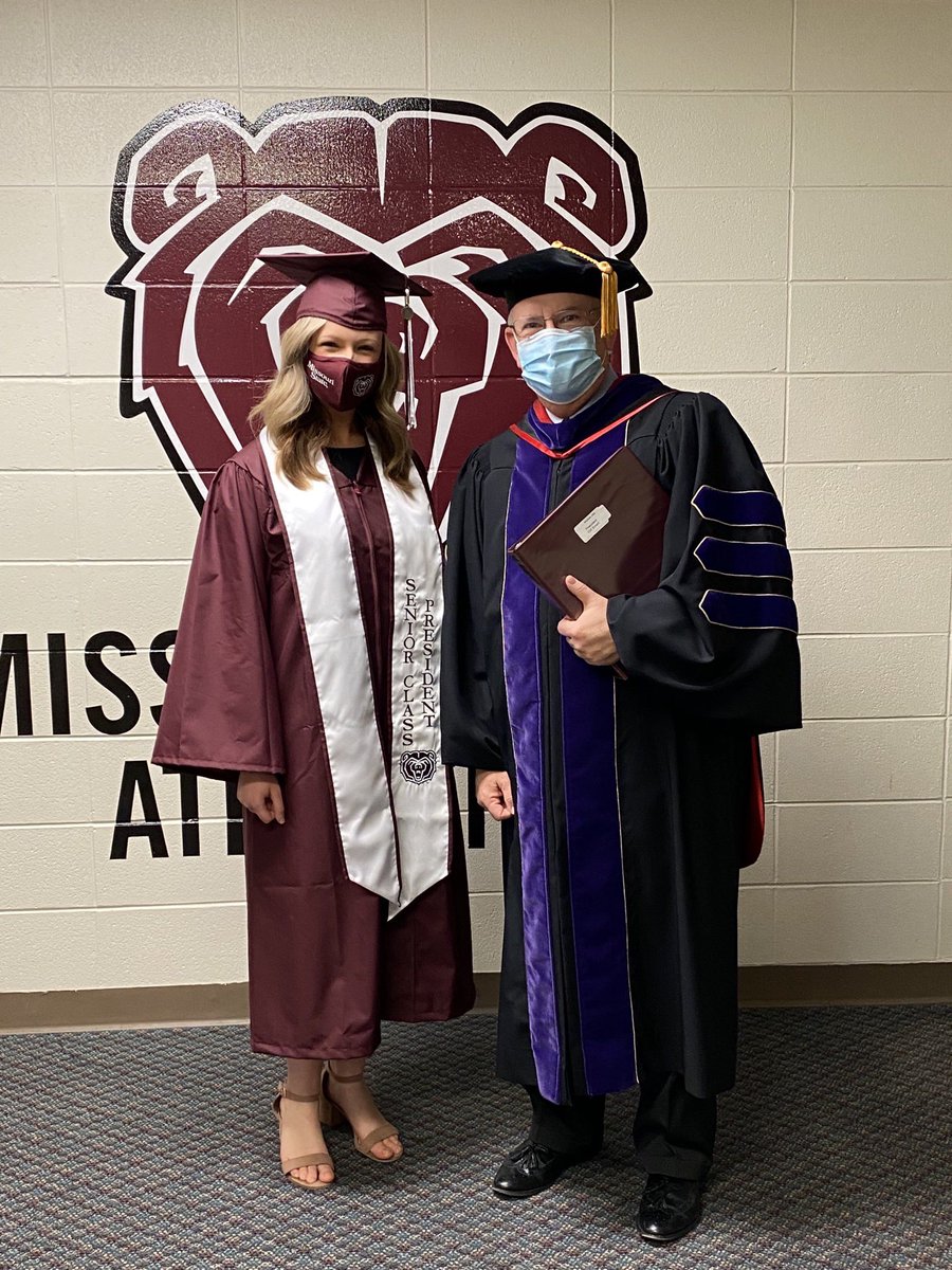 Rebecca M. Neumann tweet media