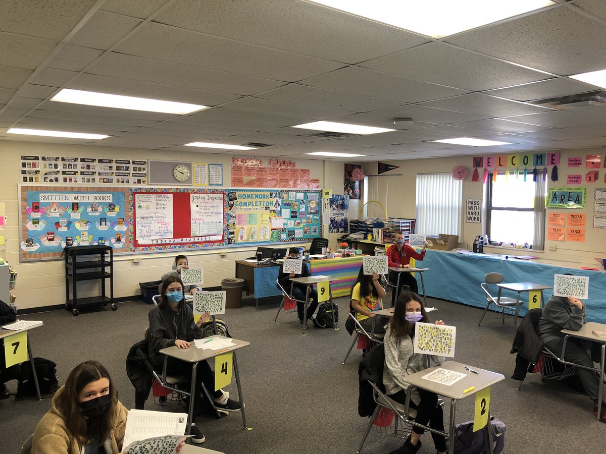 Thank you <a href="/SMSactivities/">Stratford Activities</a> <a href="/SMSPrincipalD93/">SMSPrincipalD93</a> and <a href="/SMSAPD93/">Kelli Klein</a> for joining in on the fun today! #WeAreStallions #ProudToBeD93