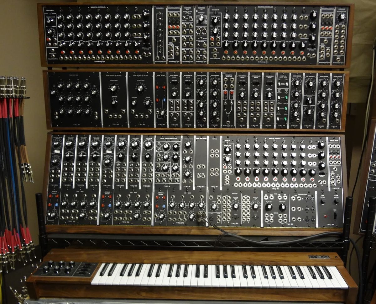 LASERDISCDREAM's tweet image. Synthesizers Sequencer set, Moog modular dual Midi to CV 551 and Moog modular.
taking from the original designs
#Synthesizers #Sequencer #moogmodular 
#midi #CV551 #moog