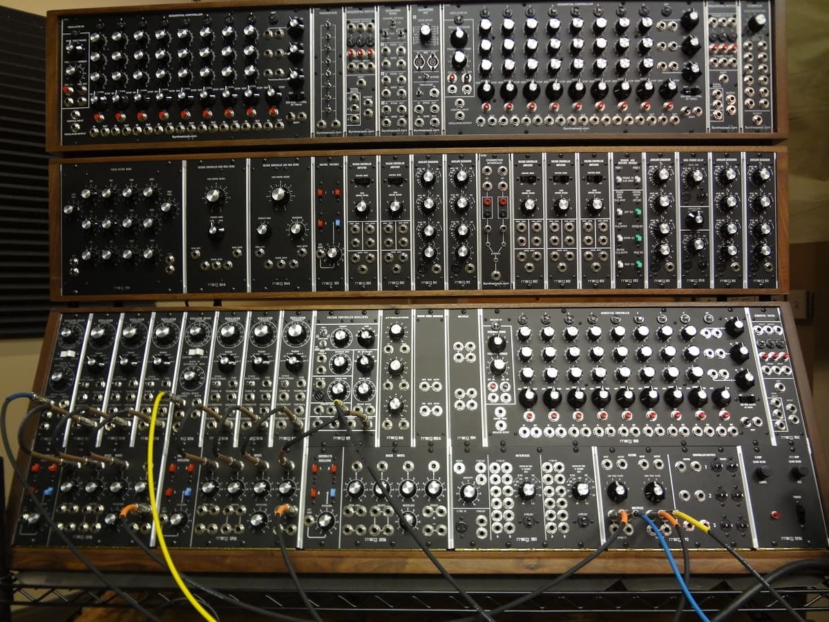 LASERDISCDREAM's tweet image. Synthesizers Sequencer set, Moog modular dual Midi to CV 551 and Moog modular.
taking from the original designs
#Synthesizers #Sequencer #moogmodular 
#midi #CV551 #moog