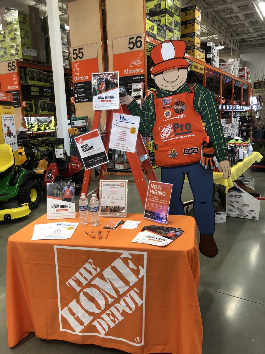 Homer has his Spring hiring table ready to go in Glastonbury! Let's go! <a href="/HD6220/">Home Depot #6220</a> @JaredPare1 <a href="/DianeRaymond26/">Diane Raymond</a>