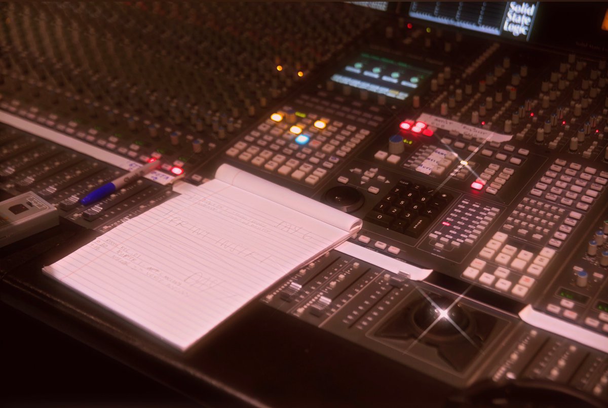 Christina Aguilera tweet media