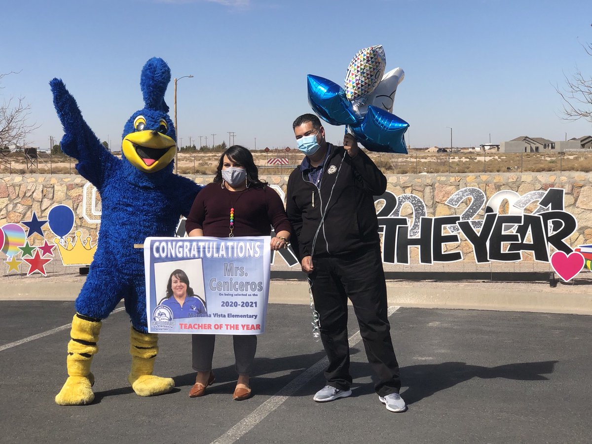 DrJuanIMartinez's tweet photo. Teacher of the Year parade was impressive. I’m fortunate to work with a fantastic team that makes dreams into reality. It is true, “Team work makes the dream work”. On behalf of the Board Of Trustees, a Big Thank You!!!!! #WeAreClintISD https://t.co/9zuKk0xNSH