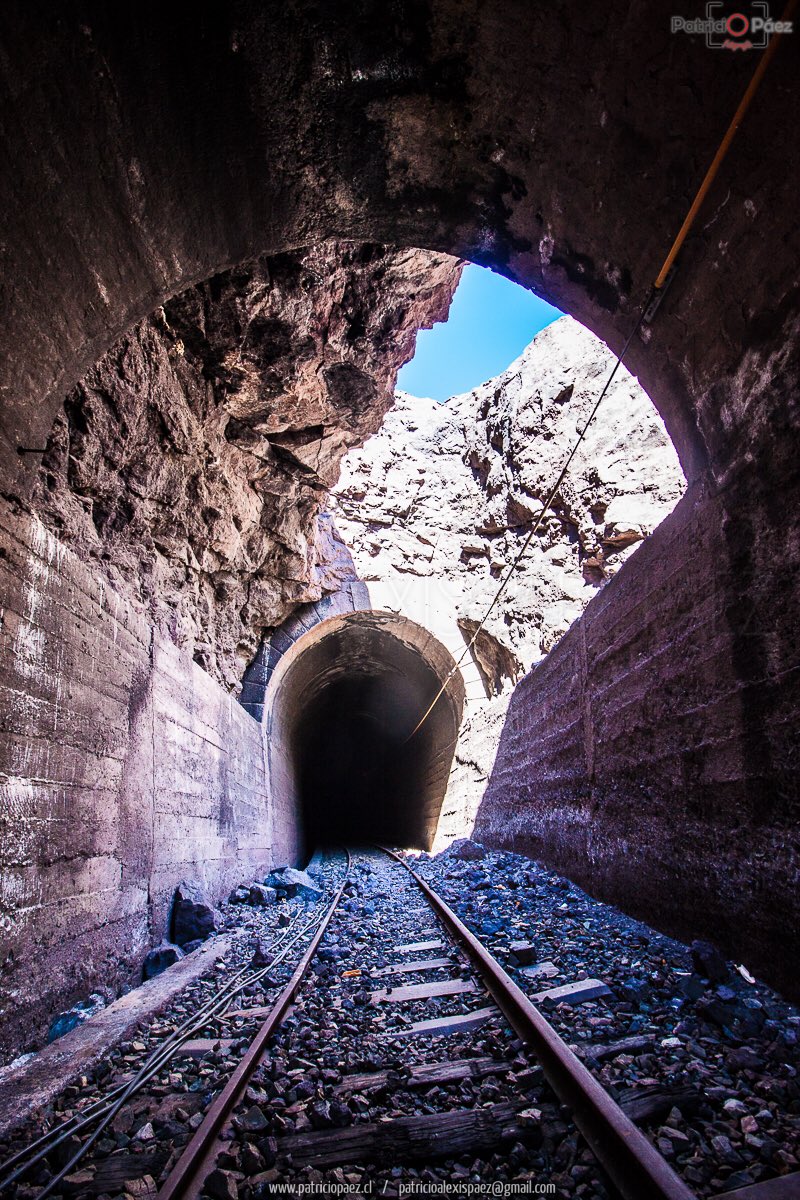 fotografoillape's tweet photo. Túnel ferroviario en Matancilla, Illapel, Choapa, Región de Coquimbo, Chile Más fotos en https://t.co/BwiQPjC8Qe Instagram: https://t.co/BwiQPjC8Qe y en Facebook: patriciopaezfotografias #illapel #tunel #tren #chile #choapa #matancilla @Sernatur @sernaturcoquimb @MeteoLaSerena https://t.co/niGNN7j7bP