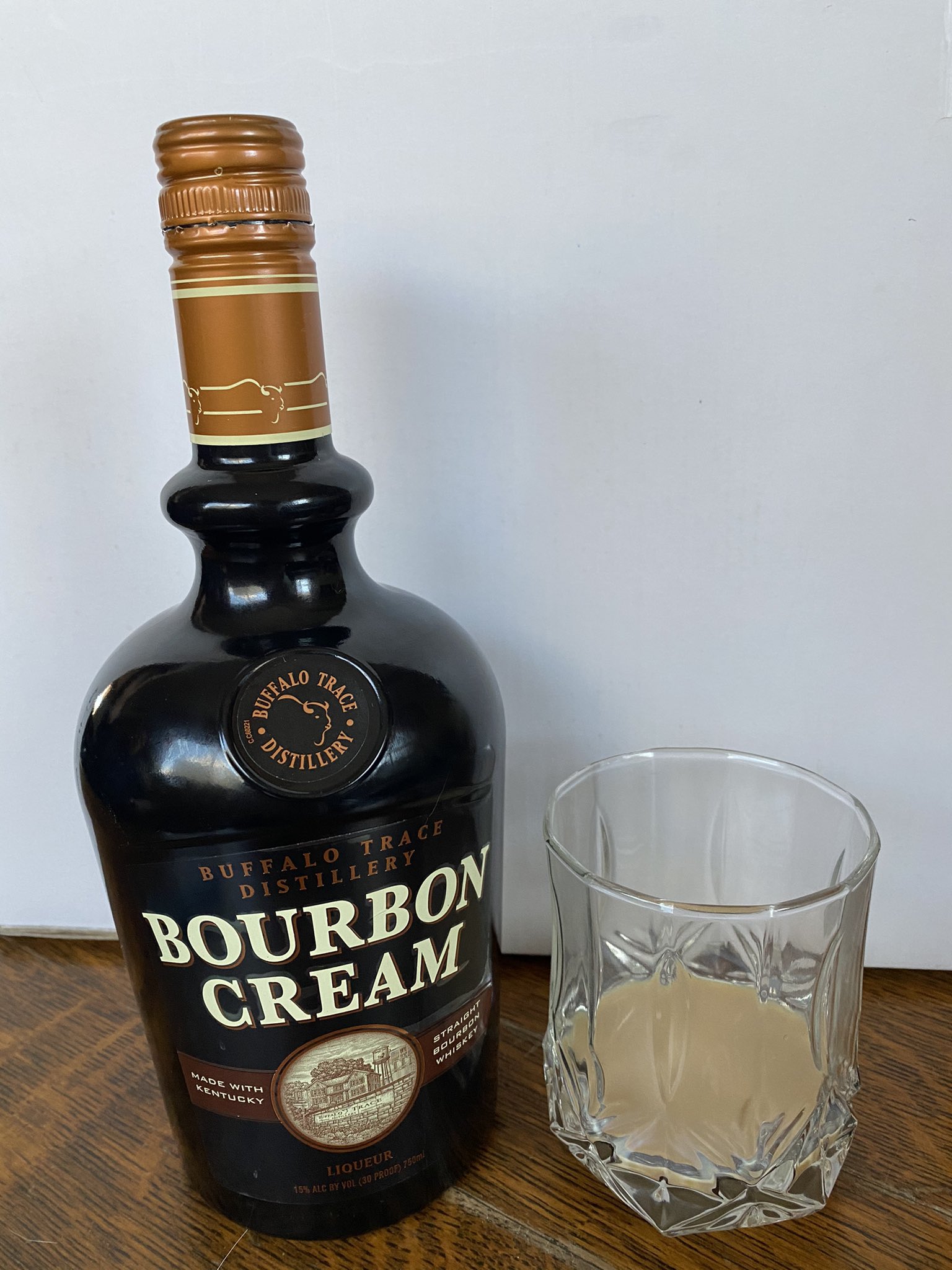 Christie's Liquor ( ChristieSliquor) / Twitter