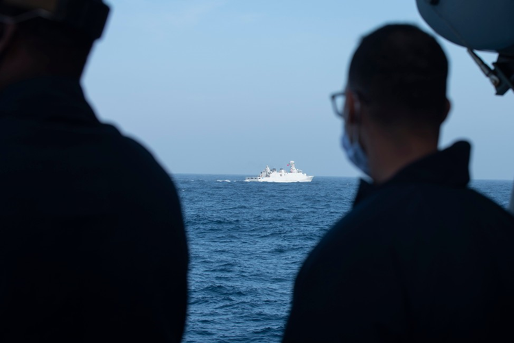 TheCVN69's tweet photo. Wow what a day! #LightningHandshake2021 had us busy training alongside the Moroccan🇲🇦 maritime forces. Surface warfare ✔️,anti-submarine warfare ✔️, air and strike warfare ✔️ https://t.co/INFOvHuGPj