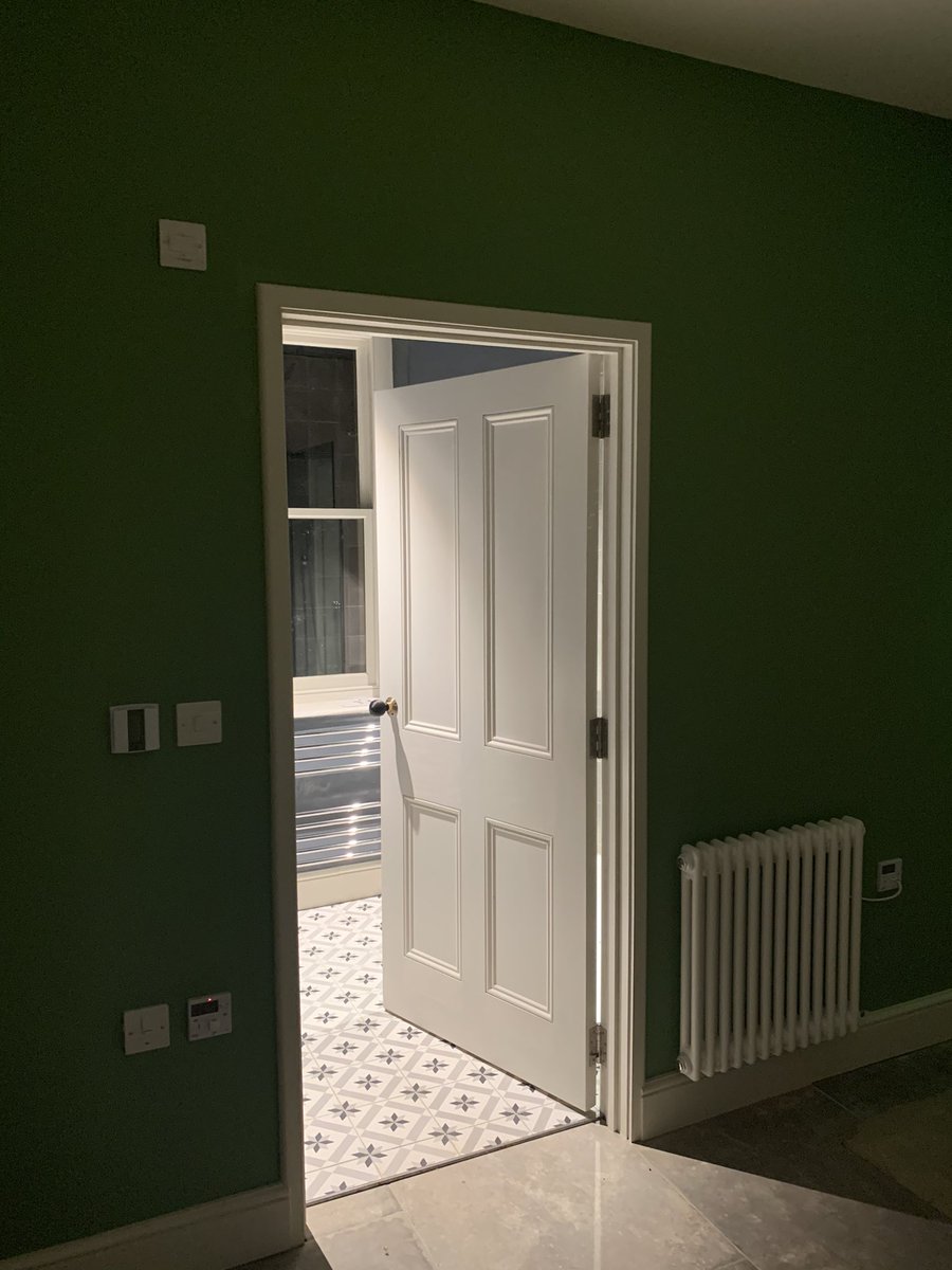 peteswiftysan's tweet image. So, first overnight stay in the Gatehouse @PlanitIE #LandLab ... hope it’s not haunted ! 😰