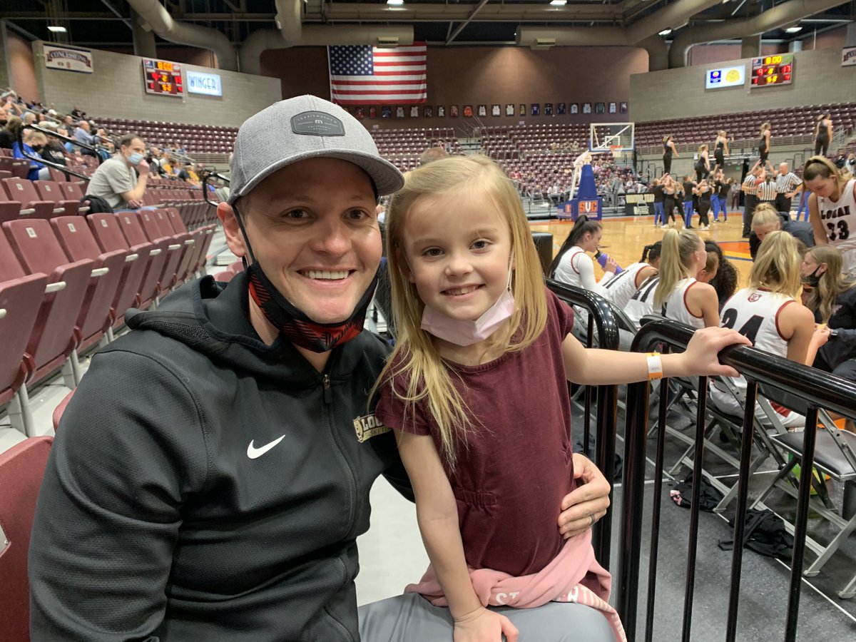 loganbrown2015's tweet photo. Got to watch our girls basketball team play for the championship today... Very proud of this team and everything they have accomplished. ππππππ#logansystem https://t.co/atnl5Venqe