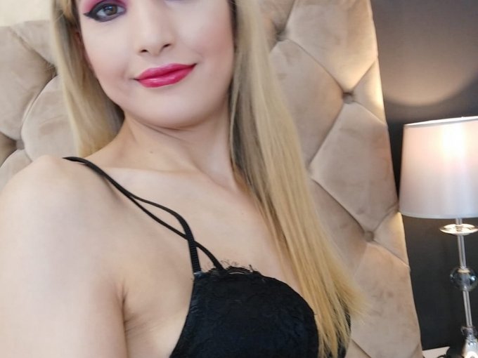 I could be yours right now! Just call me: https://t.co/Pp5zArkr7O  @getmenaked @HotAdultModels @bbnaked @nakedwomentime @BabeHeavenTV @Hawker881_Promo