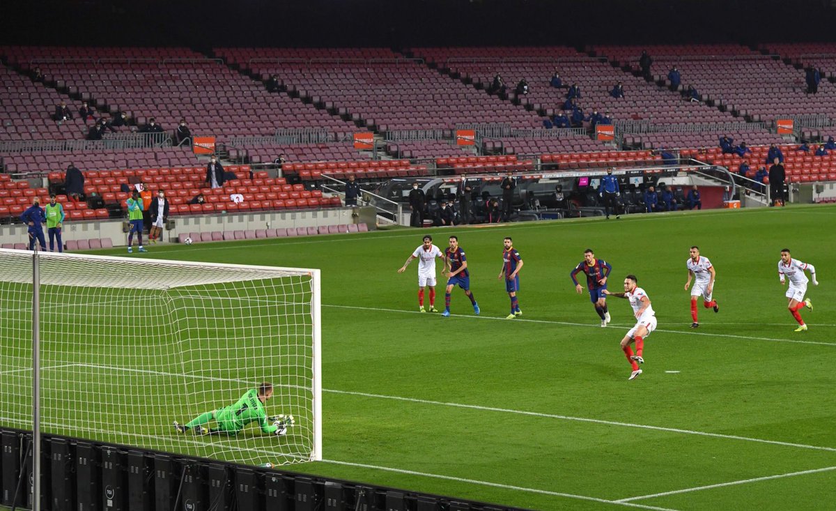 ¡Los dos momentos CLAVE para la REMONTADA del #Barcelona y su pase a la FINAL de la #CopaDelRey!🔴🔵
➡️ #TerStegen parando un penal al 72’ que los dejaría fuera 🤩
➡️ #Piqué anotando el empate al 93’ para irse a tiempo extra 🤯
¿Los Culés ganarán la Copa del Rey? 🏆 https://t.co/sCwhAx58Od