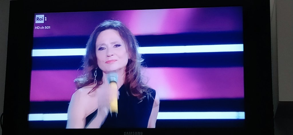NFittizio's tweet photo. Se questa è un'operazione per fare cambiare canale a tutti i giovani ... Ci state riuscendo #Sanremo21 https://t.co/b77m1vo6oS
