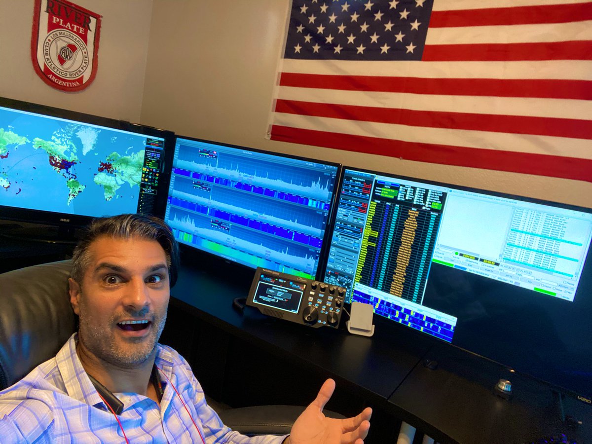 Who would’ve said that #hamradio for me would turn into a highly graphical experience 😂😂😂 
I am addicted to screens now lol