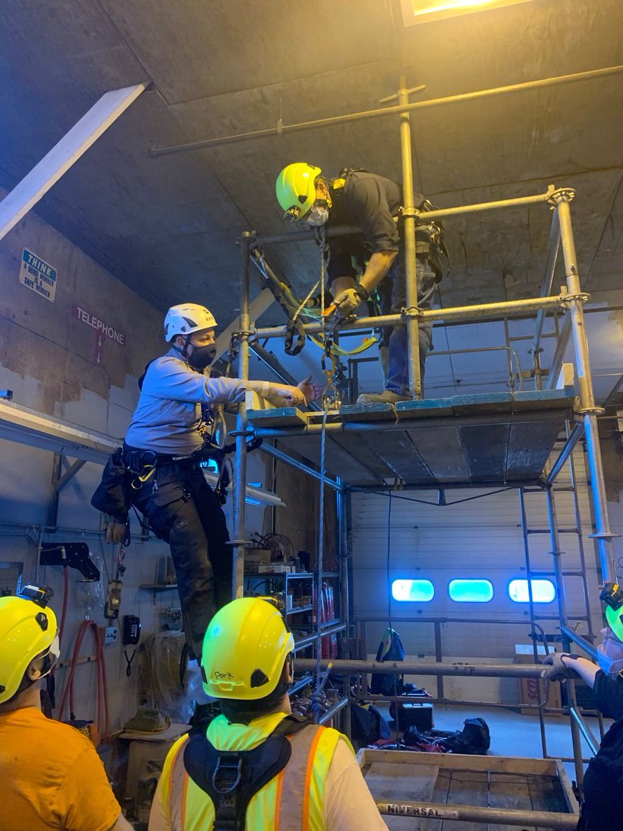 CapTechRescue's tweet image. We spent a couple days working with an industrial ERT on confined space and rope rescue refreshers while also getting in some scaffolding rescue drills. @cmcpro_official @Petzl #training #rescue