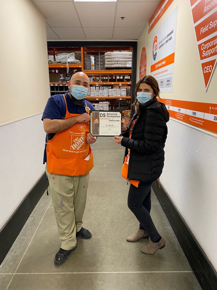 LeslieStewart tweet media