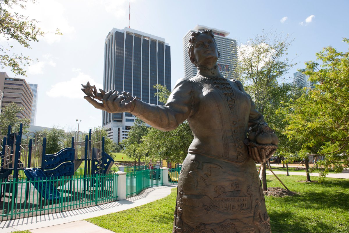 Greater Miami and Miami Beach tweet media