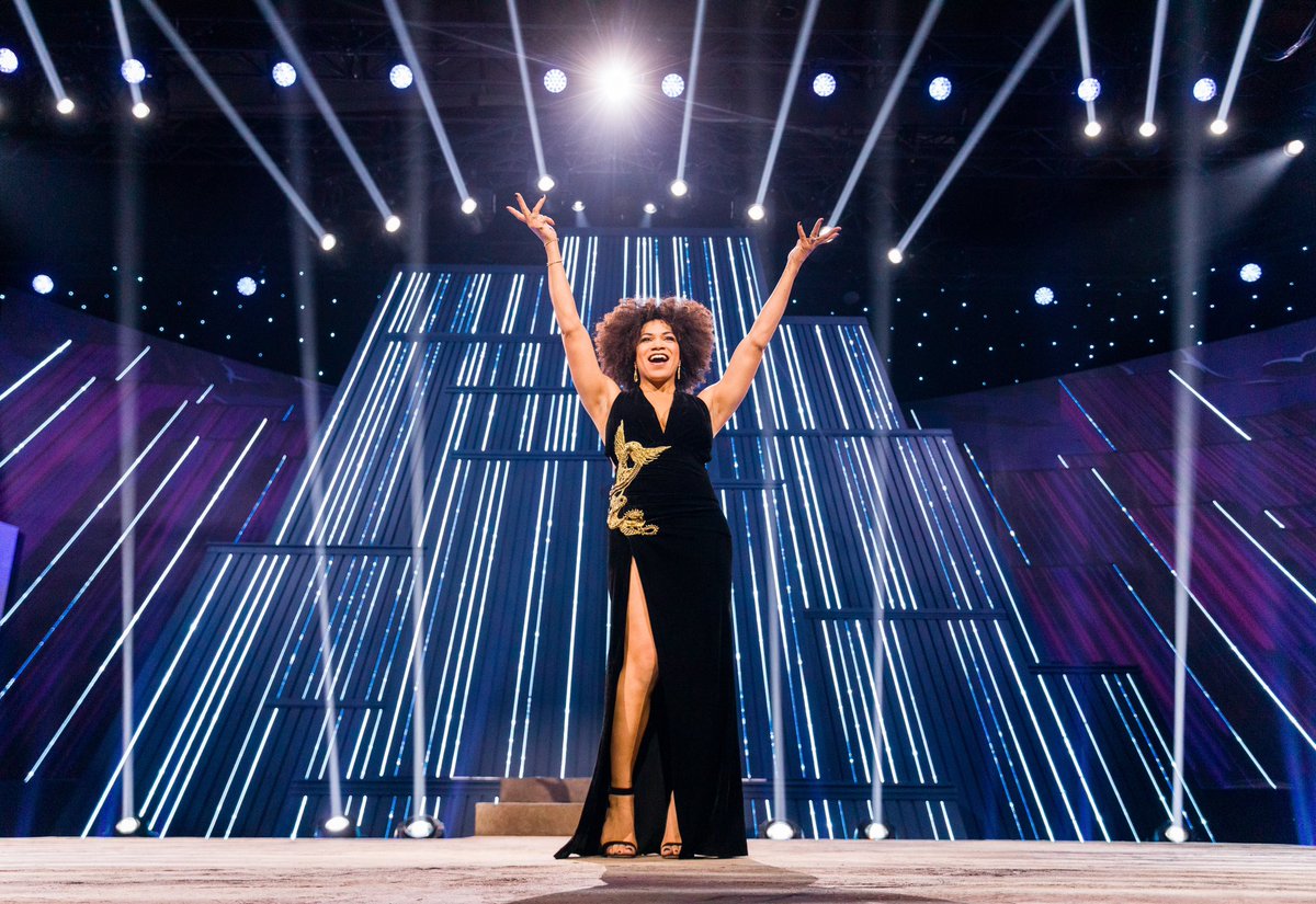 Arisa Cox tweet media