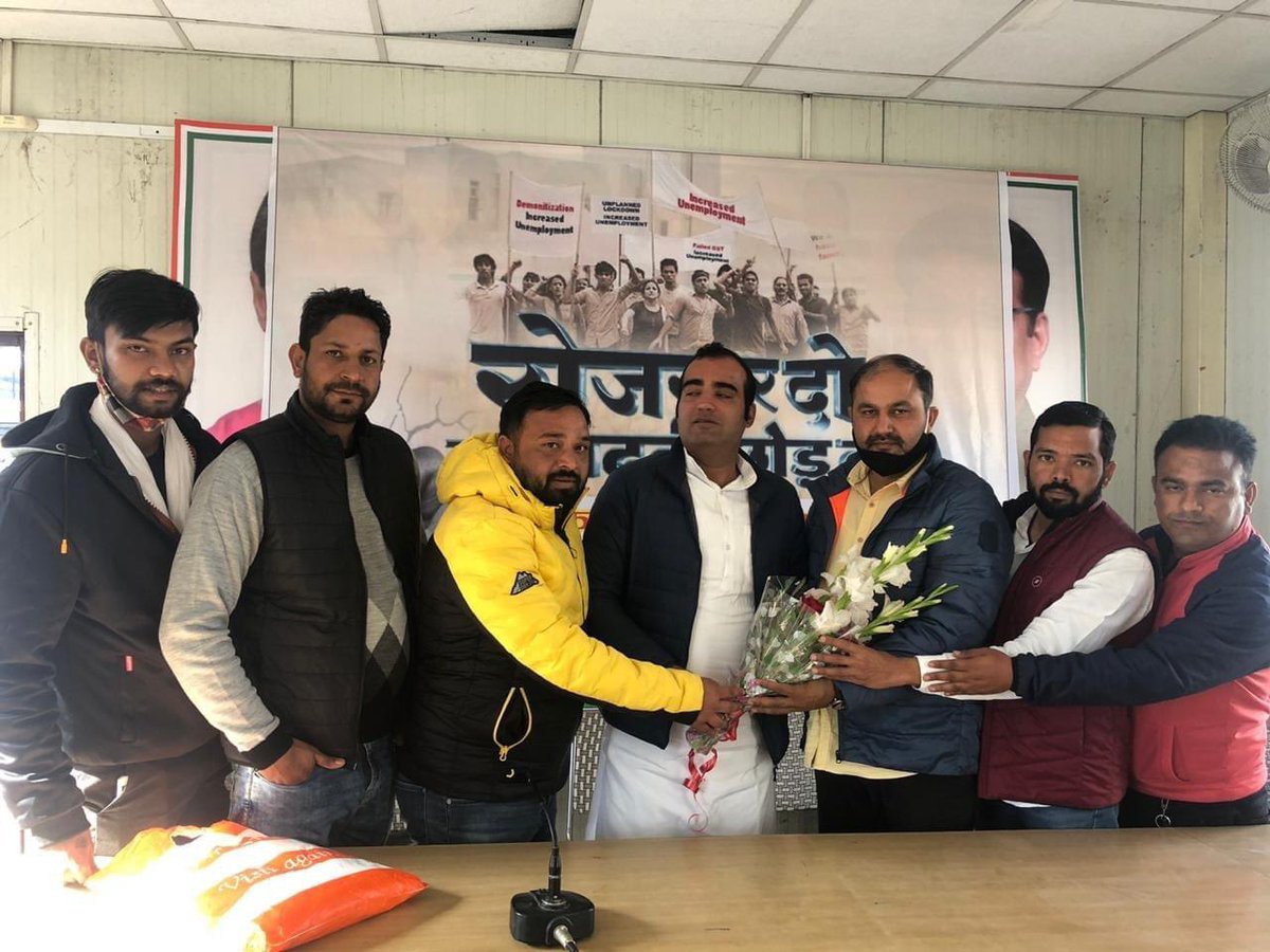 krishan_satrod's tweet photo. भारतीय युवा कांग्रेस के राष्ट्रीय मीडिया प्रभारी भाई @rahulraoinc जी को जन्मदिन की बहुत बहुत बधाई और हार्दिक शुभकामनाएं। 

ईश्वर से आपके अच्छे स्वास्थ्य, दीर्घायु एवं उज्जवल भविष्य की कामना करता हुँ। https://t.co/4UEwlHgqPG