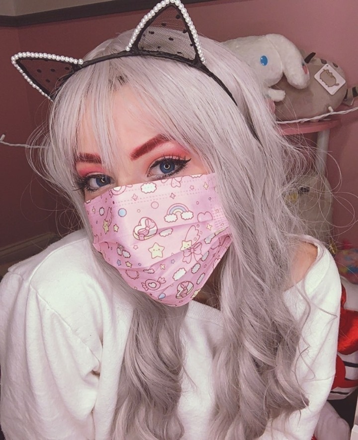 KawaiiBoxCo's tweet photo. โ๏ธ ๐ Here's Emily getting ready to go out and about! ๐ She's looking all cute with her @BlippoCom Kawaii Face Mask! ๐ธโ ๐ท.emily.legg Shop here ๐๐ป https://t.co/qJWPAsX4oI
#kawaiifacemask #cutemask #cutefacemask https://t.co/zJvX4Xujq6