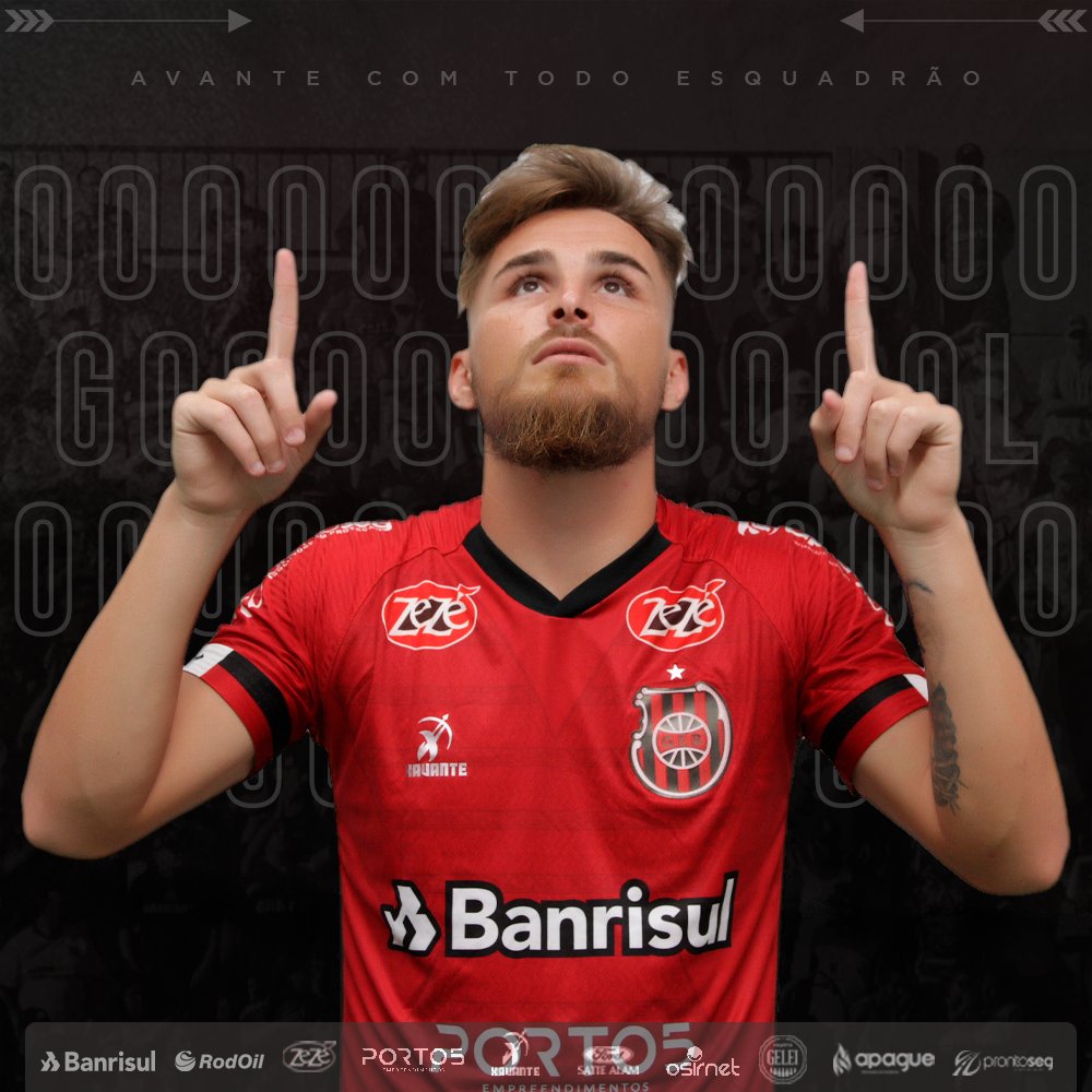GEBrasilOficial's tweet photo. ⚽🔴⚫ GOOOOOOOOOL XAVANTE! E é de André Krobel!

#GREBRA 🕘 3min 2ºT - Grande jogada do lateral Xavante, que invadiu a área e chutou cruzado

Grêmio 3x1 Brasil https://t.co/ueqzEMbU9j