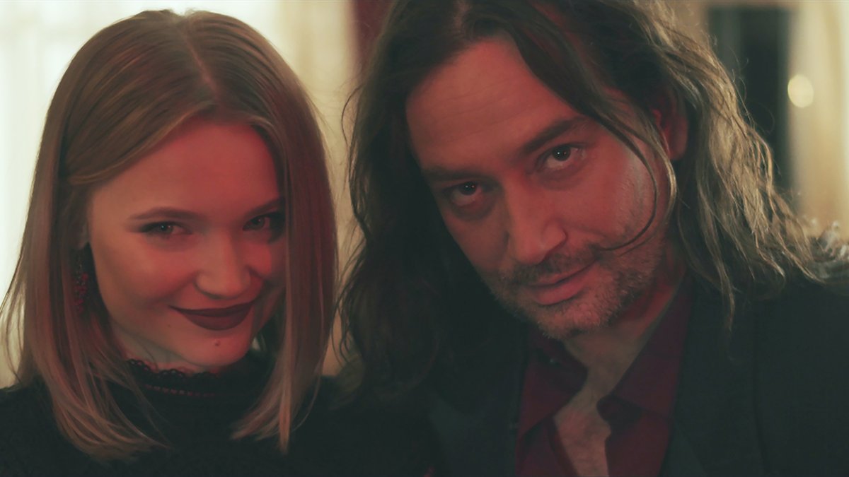 Breaking news for #DarkStateMovie! Thank you <a href="/Variety/">Variety</a> for the mention. variety.com/2021/film/news…

“Atlas Distribution Company has acquired the Lucca Films in association with Creative Partners International &amp; Realize Studios thriller “Dark State,” from writer/director Tracy Lucca.