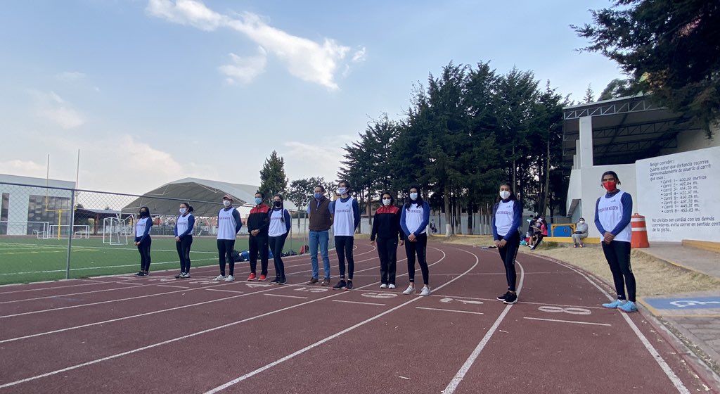 MetepecDeporte's tweet photo. Felicitamos a la Escuela Municipal de Atletismo de Metepec por dar lo mejor de sí en cada uno de sus entrenamientos. Hoy recordamos que hace un año consiguieron su pase a los Juegos Nacionales CONADE que no pudieron efectuarse debido a la contingencia sanitaria.

#MetepecDeporte https://t.co/adx5carP1R