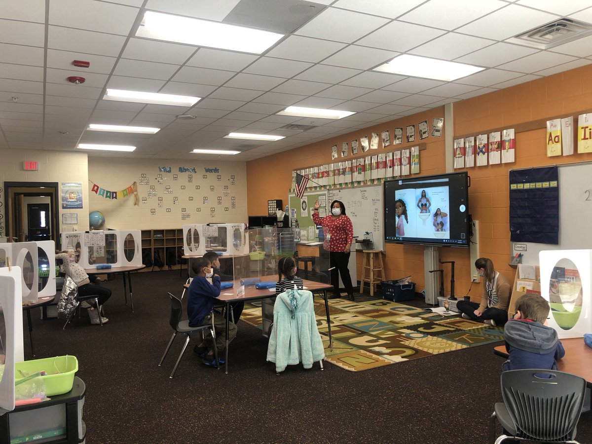 BroughtonColts's tweet photo. We loved having our reading coach come by last week for a fun interactive read aloud! @CatawbaTrail @tgilchri https://t.co/zQmI5uH632