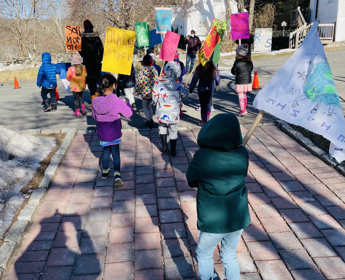 RumseyKindies's tweet photo. Kindergarten March for Sustainability and #LifeonLand #GlobalGoals #sdgs ⁦@RumseyHall⁩ https://t.co/zYbWo9Wuh0