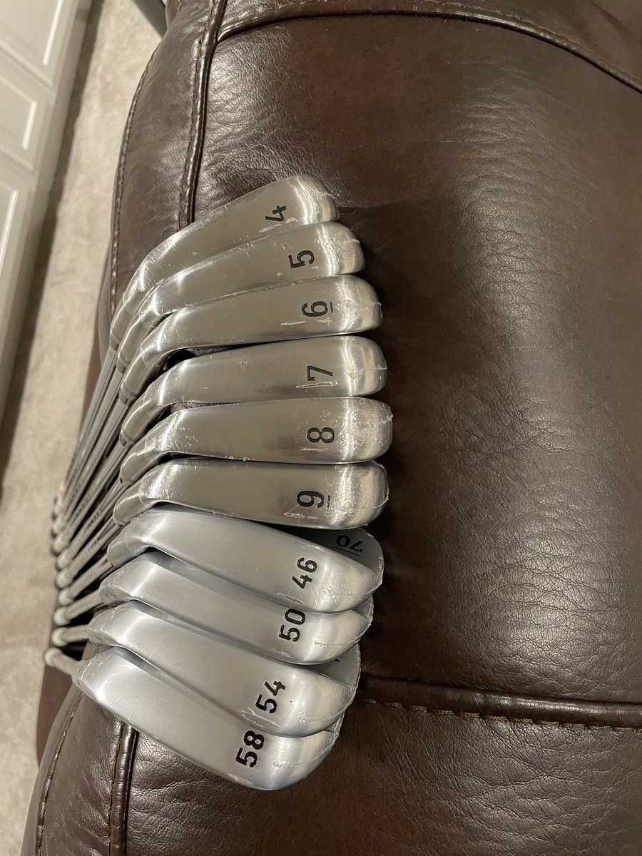 ebrandt5's tweet photo. So excited to start firing at some flags with these babies. The wedges are absolute 🔥🔥... custom phone order to front door in just 7 days. @Sub70 #699pro #286 forged https://t.co/FlRCjzqbsl