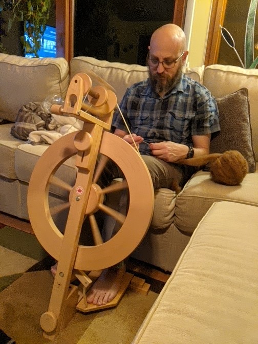 Molly0Z's tweet photo. My wonderful husband @JoshuaZide spins me yarn. This fiber is from Fizzgig the alpaca from @LindaofWindyOak. Looking forward to knitting with it! https://t.co/nFcixNT38n