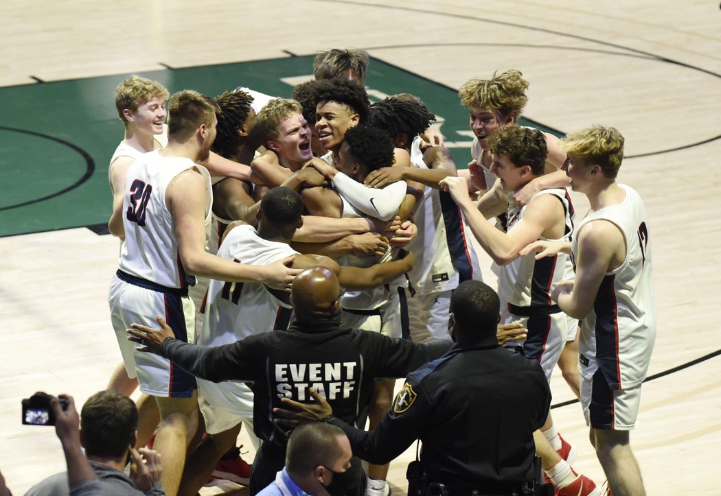 KyleParmley's tweet photo. "Unbelievable."

For the first time ever, @omhsbasketball stands alone as state champs. An incredible journey for a team that went through so much, but they stuck together and found a way.

https://t.co/tAlhxdNtsh https://t.co/vc3x6Rq1Vy