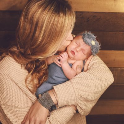 CrossenBrandi's tweet photo. #NewProfilePic https://t.co/1Hwp75rtZx