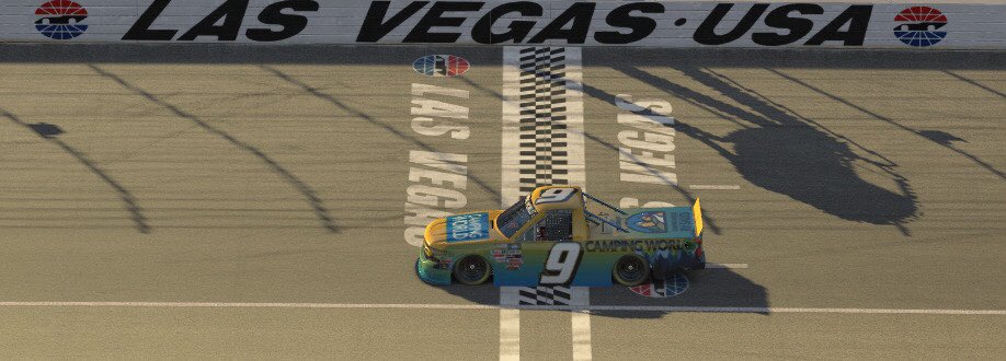 Alexjbrock9's tweet photo. Testing out my new #campingworldracing paint scheme tonight in a #campingworldiracing event. @marcuslemonis &amp; @CampingWorld check out those campers tied into the scheme! 🏁 https://t.co/fK82deTWNO